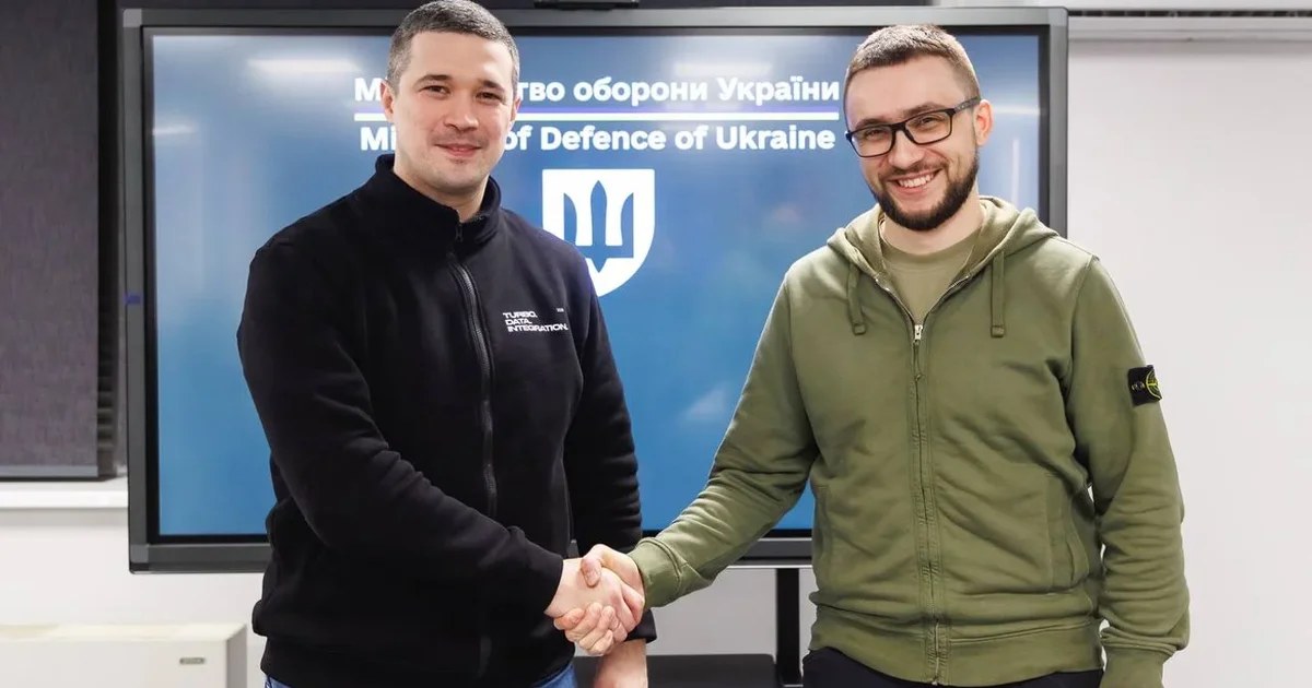 Стерненко і Бескрестнов оголосили у Telegram про вихід з радників Федорова