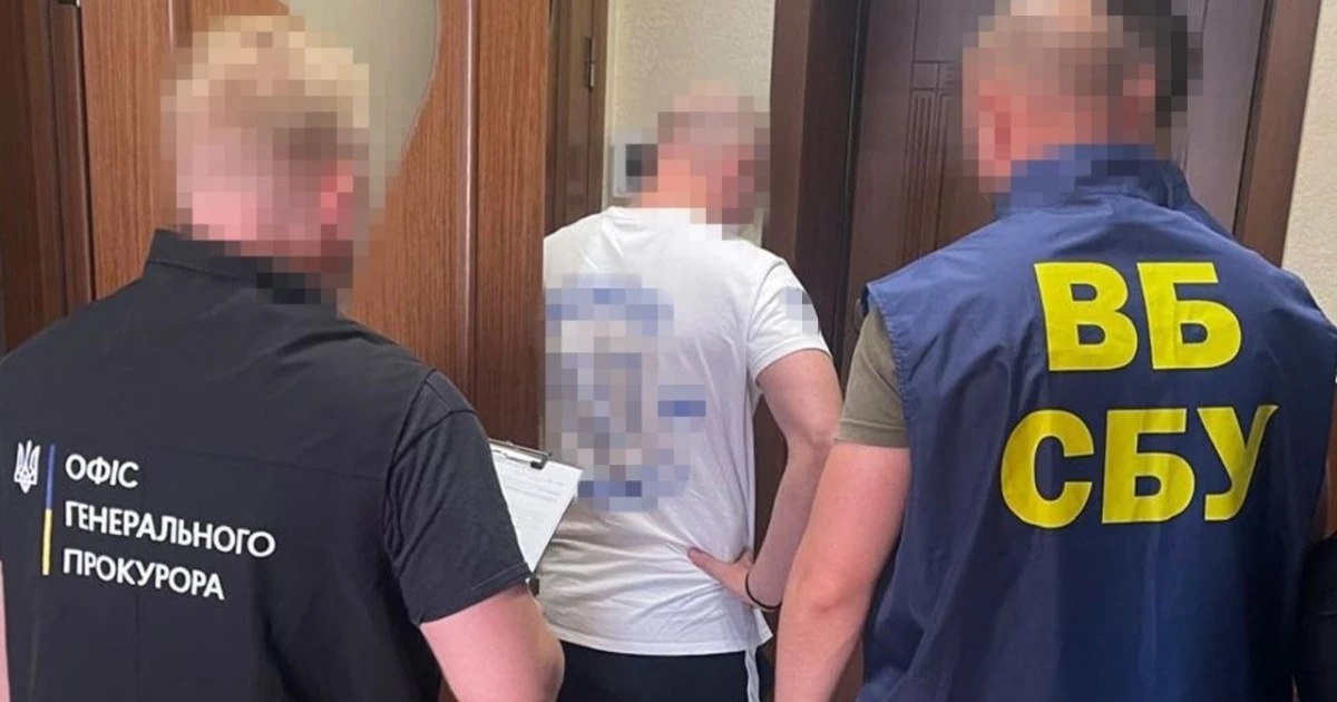 Вилучені під час обшуків гроші та документи у справі про «відкати» в Хмельницькій ОВА