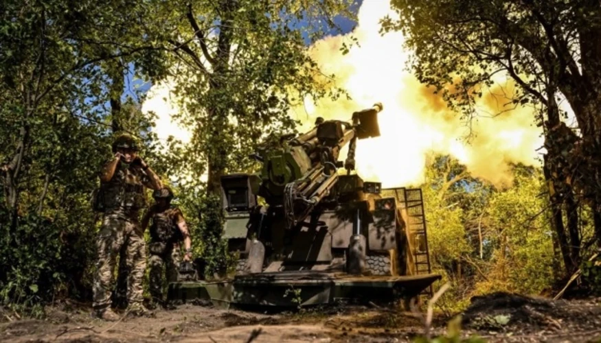Карта бойових дій в Україні з позначеними напрямками, де відбулися зіткнення 14 серпня 2026 року, зокрема Костянтинівський